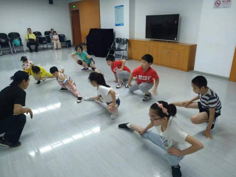 上海市社區(qū)<a href=http://www.anhaohn.com target=_blank class=infotextkey>健身</a>俱樂部