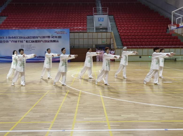 上海市社區(qū)<a href=http://www.anhaohn.com target=_blank class=infotextkey>健身</a>俱樂(lè)部