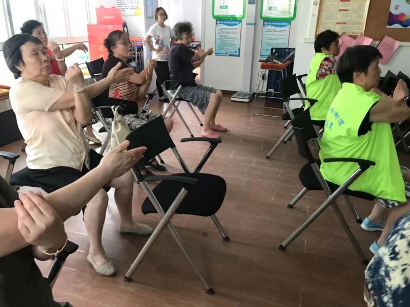 上海市社區(qū)<a href=http://www.anhaohn.com target=_blank class=infotextkey>健身</a>俱樂部 上海市社區(qū)<a href=http://www.anhaohn.com target=_blank class=infotextkey>健身</a>俱樂部