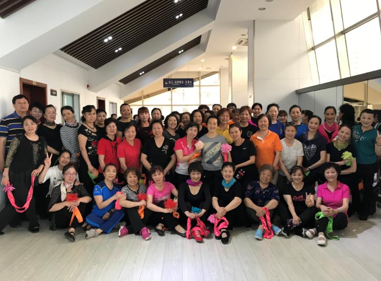 上海市社區(qū)<a href=http://www.anhaohn.com target=_blank class=infotextkey>健身</a>俱樂部 上海市社區(qū)<a href=http://www.anhaohn.com target=_blank class=infotextkey>健身</a>俱樂部