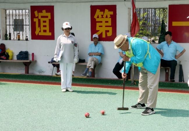 上海市社區(qū)<a href=http://www.anhaohn.com target=_blank class=infotextkey>健身</a>俱樂部 上海市社區(qū)<a href=http://www.anhaohn.com target=_blank class=infotextkey>健身</a>俱樂部