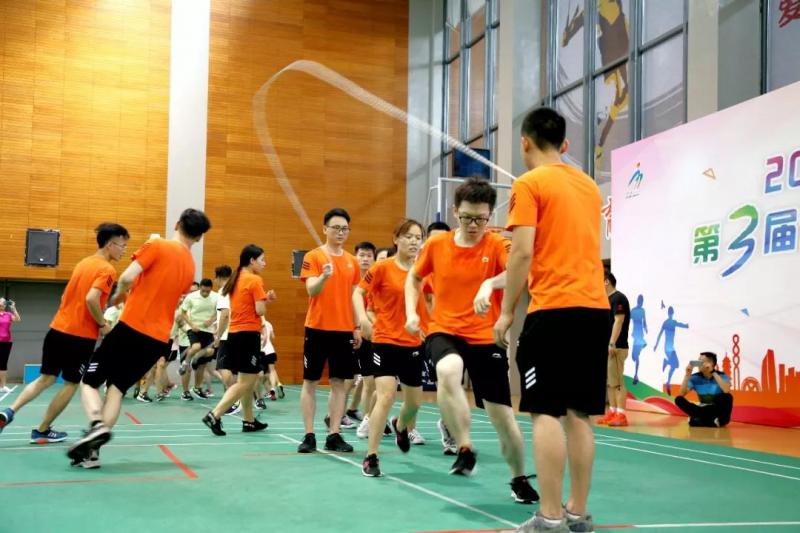 上海市社區(qū)<a href=http://www.anhaohn.com target=_blank class=infotextkey>健身</a>俱樂部 上海市社區(qū)<a href=http://www.anhaohn.com target=_blank class=infotextkey>健身</a>俱樂部