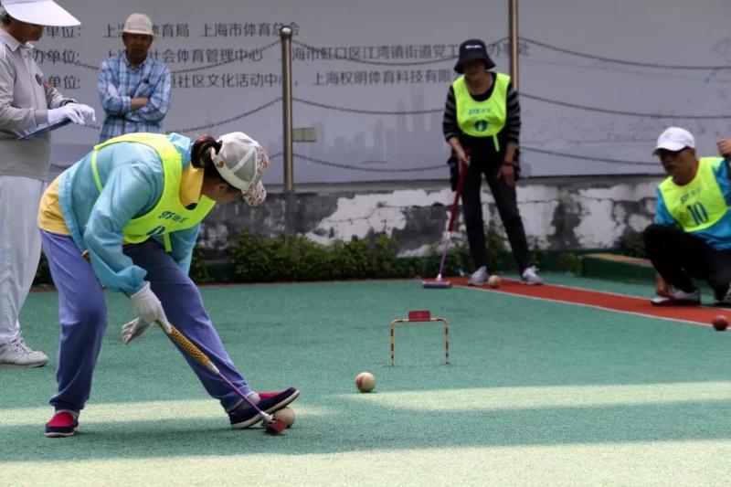 上海市社區(qū)<a href=http://www.anhaohn.com target=_blank class=infotextkey>健身</a>俱樂部 上海市社區(qū)<a href=http://www.anhaohn.com target=_blank class=infotextkey>健身</a>俱樂部