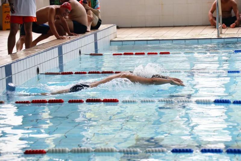 上海市社區(qū)<a href=http://www.anhaohn.com target=_blank class=infotextkey>健身</a>俱樂(lè)部