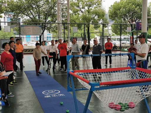 上海市社區(qū)<a href=http://www.anhaohn.com target=_blank class=infotextkey>健身</a>俱樂(lè)部 上海市社區(qū)<a href=http://www.anhaohn.com target=_blank class=infotextkey>健身</a>俱樂(lè)部