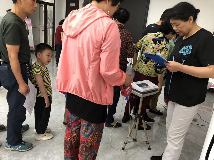 上海市社區(qū)<a href=http://www.anhaohn.com target=_blank class=infotextkey>健身</a>俱樂(lè)部 上海市社區(qū)<a href=http://www.anhaohn.com target=_blank class=infotextkey>健身</a>俱樂(lè)部