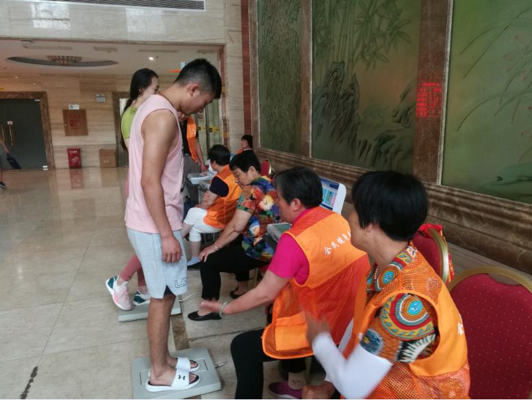 上海市社區(qū)<a href=http://www.anhaohn.com target=_blank class=infotextkey>健身</a>俱樂部