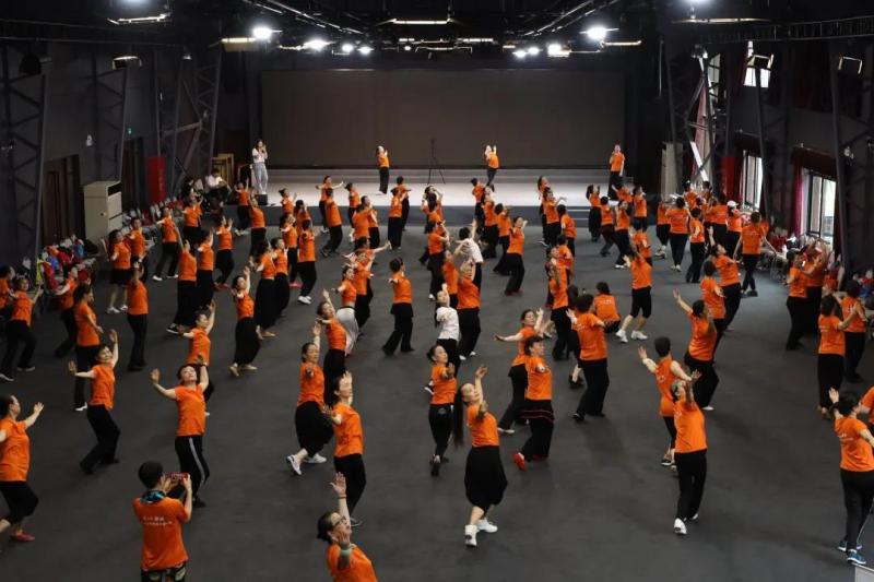 上海市社區(qū)<a href=http://www.anhaohn.com target=_blank class=infotextkey>健身</a>俱樂部