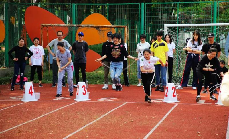 上海市社區(qū)<a href=http://www.anhaohn.com target=_blank class=infotextkey>健身</a>俱樂部