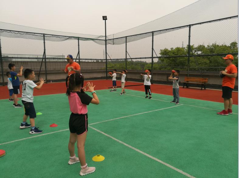 上海市社區(qū)<a href=http://www.anhaohn.com target=_blank class=infotextkey>健身</a>俱樂(lè)部