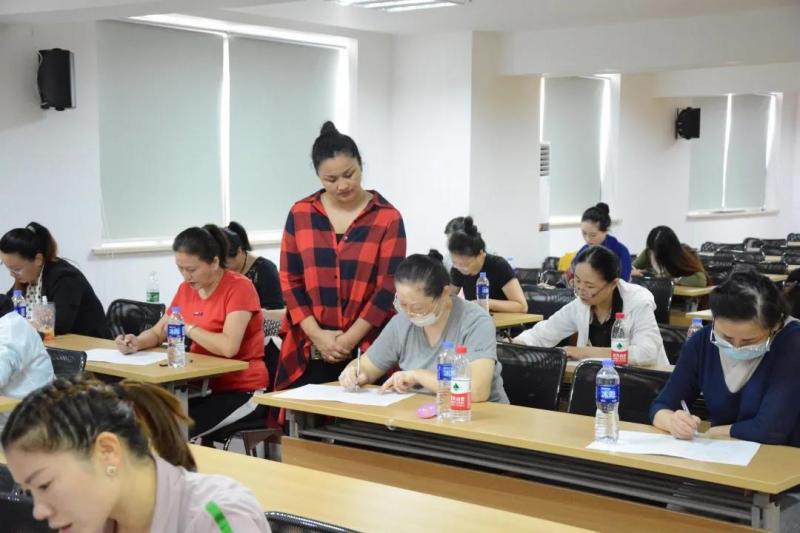 上海市社區(qū)<a href=http://www.anhaohn.com target=_blank class=infotextkey>健身</a>俱樂部