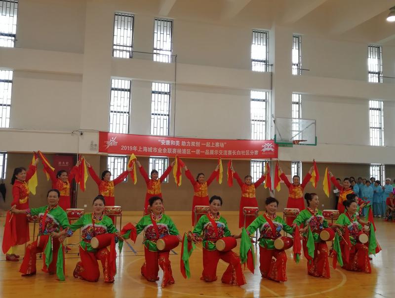 上海市社區(qū)<a href=http://www.anhaohn.com target=_blank class=infotextkey>健身</a>俱樂部 上海市社區(qū)<a href=http://www.anhaohn.com target=_blank class=infotextkey>健身</a>俱樂部