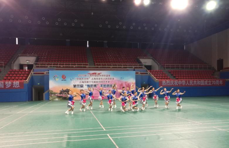 上海市社區(qū)<a href=http://www.anhaohn.com target=_blank class=infotextkey>健身</a>俱樂部 上海市社區(qū)<a href=http://www.anhaohn.com target=_blank class=infotextkey>健身</a>俱樂部