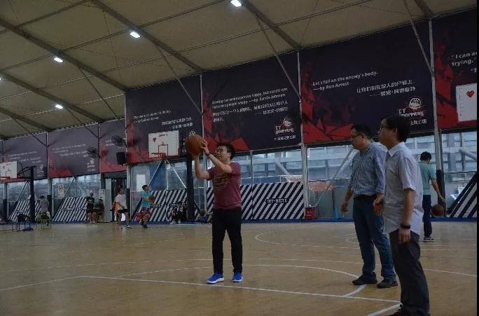 上海市社區(qū)<a href=http://www.anhaohn.com target=_blank class=infotextkey>健身</a>俱樂部 上海市社區(qū)<a href=http://www.anhaohn.com target=_blank class=infotextkey>健身</a>俱樂部