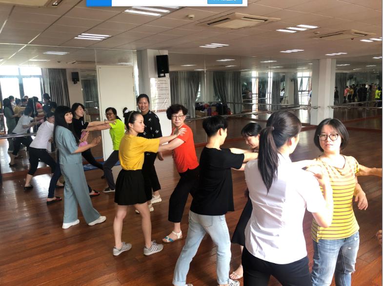 上海市社區(qū)<a href=http://www.anhaohn.com target=_blank class=infotextkey>健身</a>俱樂(lè)部