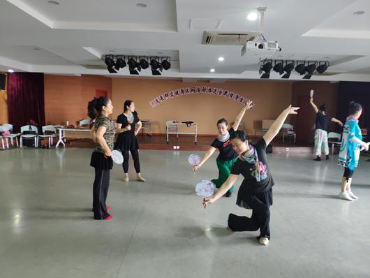 上海市社區(qū)<a href=http://www.anhaohn.com target=_blank class=infotextkey>健身</a>俱樂部