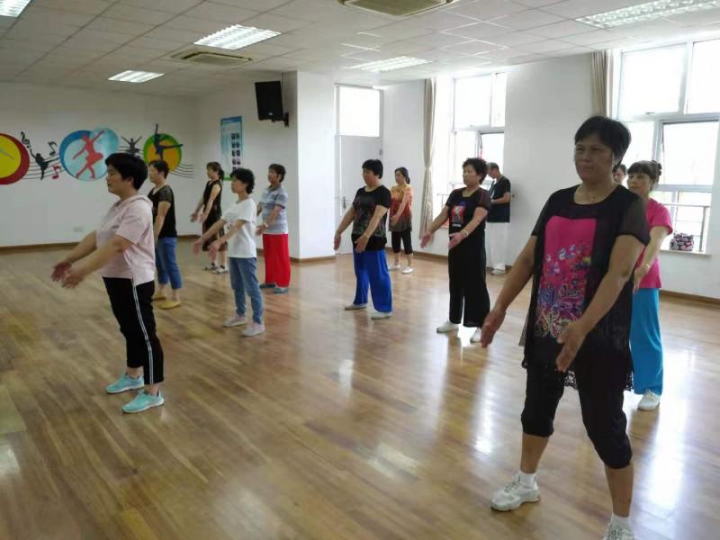 上海市社區(qū)<a href=http://www.anhaohn.com target=_blank class=infotextkey>健身</a>俱樂部