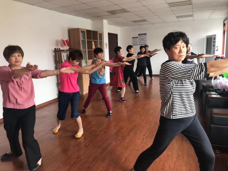 上海市社區(qū)<a href=http://www.anhaohn.com target=_blank class=infotextkey>健身</a>俱樂部