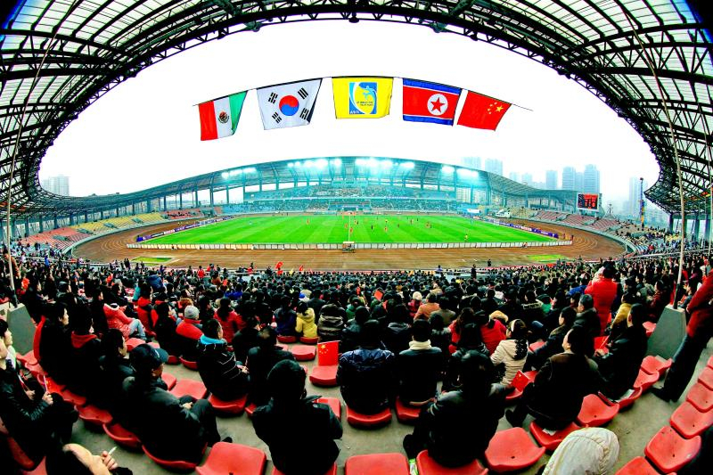 <a href=http://www.anhaohn.com target=_blank class=infotextkey>健身</a>場(chǎng)館