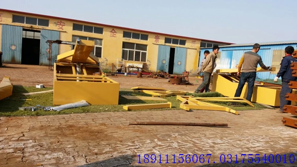 電動(dòng)液壓籃球架