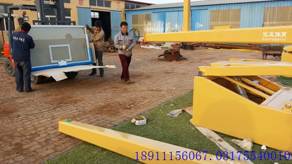 電動(dòng)液壓籃球架