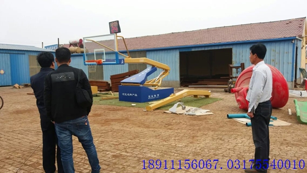 電動(dòng)液壓籃球架