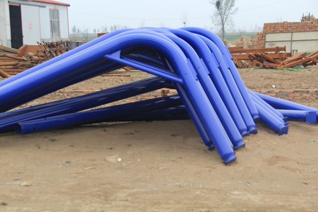 藍色地埋圓管