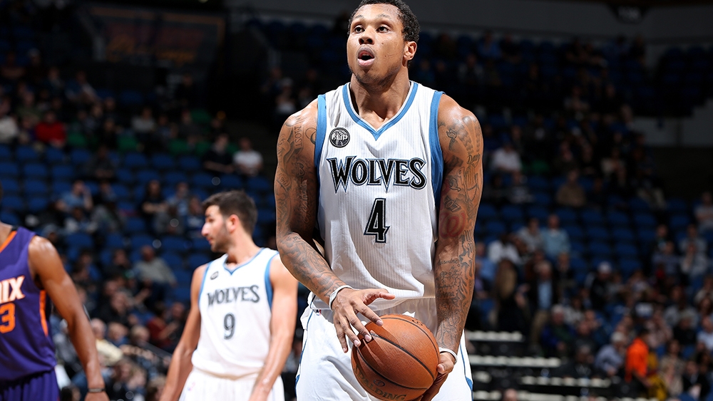 【NBA】“騙保案”離譜：身在海外打球，當天在加州治牙