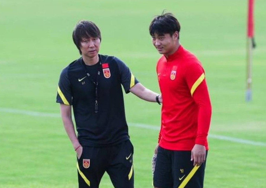 【12強賽】中越之戰(zhàn)一觸即發(fā)，李鐵：再苦也要拿這3分！