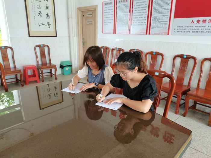 陽光雍?。喊亵礌幜?，素養(yǎng)大賽展風采