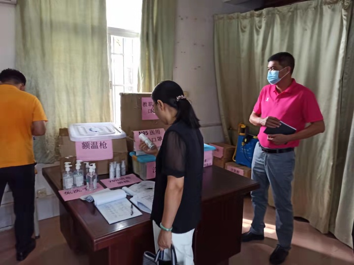 疫情防控不放松，制度措施嚴要求