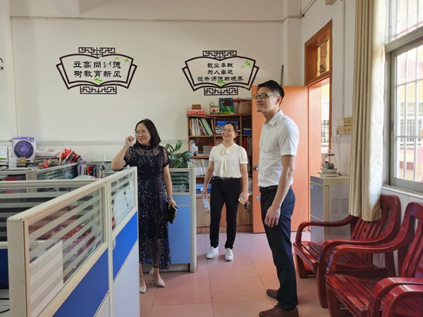 走訪進(jìn)校園，調(diào)研促發(fā)展