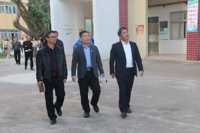 德育研討促提升，校際交流共發(fā)展