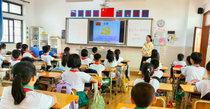 請(qǐng)黨放心，強(qiáng)國(guó)有我