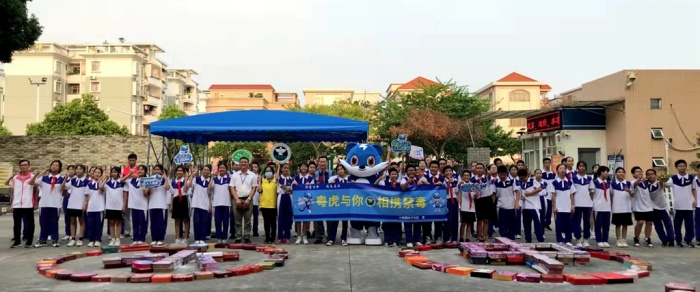 餅盒變寶盒，回收換回饋