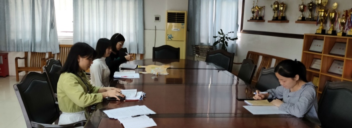 評(píng)課 牛肚子.jpg