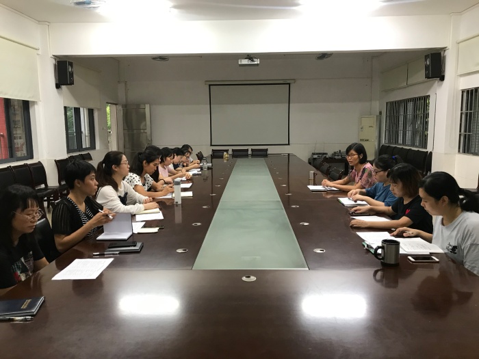 9.15實(shí)習(xí)教師培訓(xùn) 報(bào)道IMG_0452.JPG