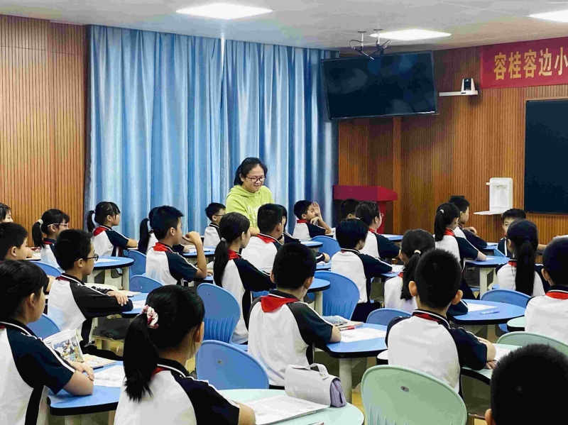 1667278849052084515.jpg 12何貞桃老師賽課照片.jpg