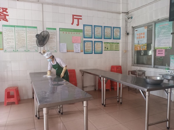 食堂清潔、消毒3.jpg