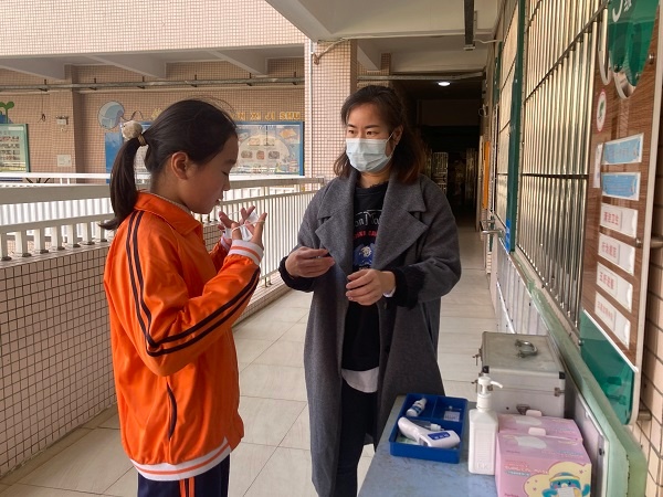 2021-2022學(xué)年春季開學(xué)疫情防控演練 (4).JPG