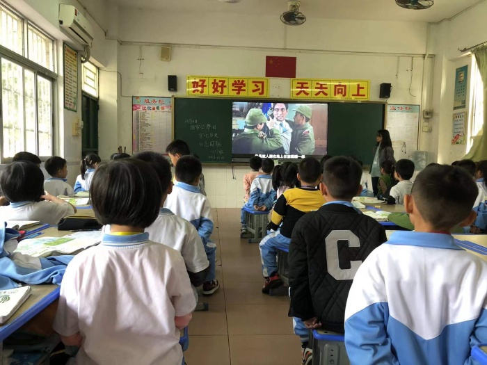 12.13 神灣神舟學(xué)校開展第八個(gè)國家公祭日 (2).jpg