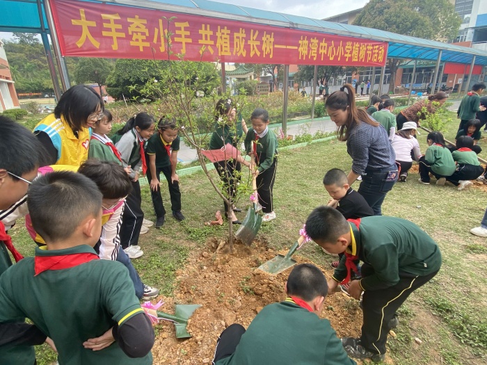 20220311神灣中心小學首屆開耕節(jié)暨耕讀課程啟動儀式照片 (15).jpg