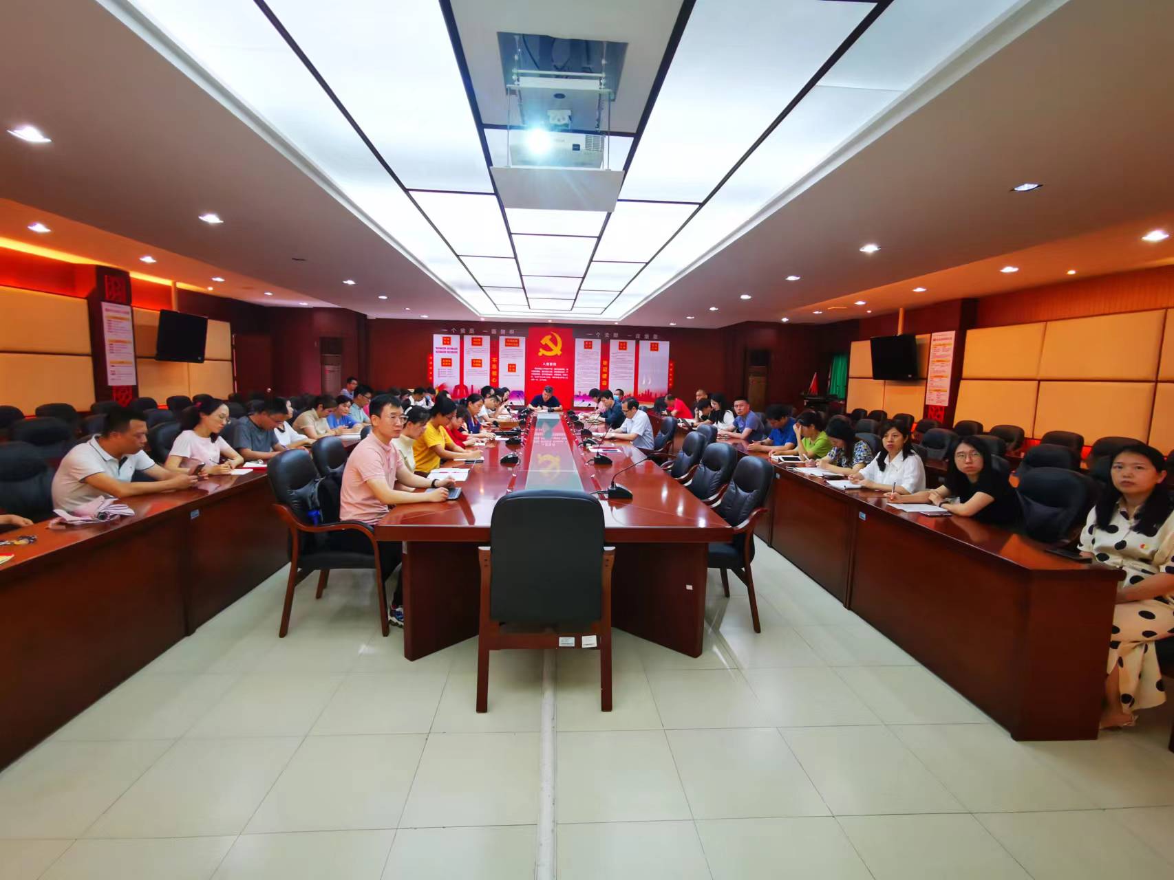 3.第三支部.jpg 3.第三支部.jpg