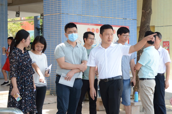 低碳惠普校園專項基金項目組 (14).JPG