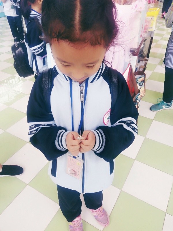 給母親挑選禮物