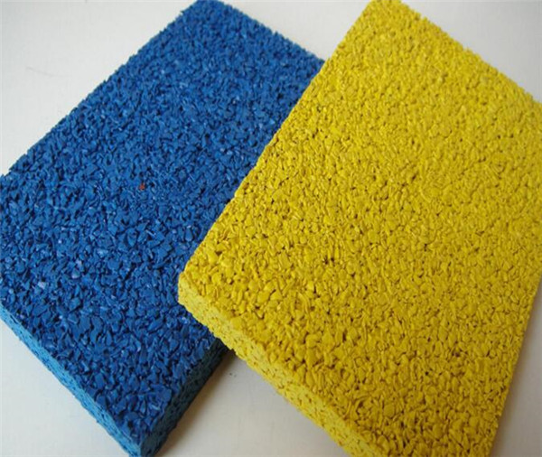 EPDM現(xiàn)澆<a href=http://www.anhaohn.com target=_blank class=infotextkey>塑膠跑道</a> EPDM現(xiàn)澆<a href=http://www.anhaohn.com target=_blank class=infotextkey>塑膠跑道</a>