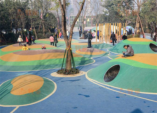 EPDM現(xiàn)澆<a href=http://www.anhaohn.com target=_blank class=infotextkey>塑膠跑道</a> EPDM現(xiàn)澆<a href=http://www.anhaohn.com target=_blank class=infotextkey>塑膠跑道</a>