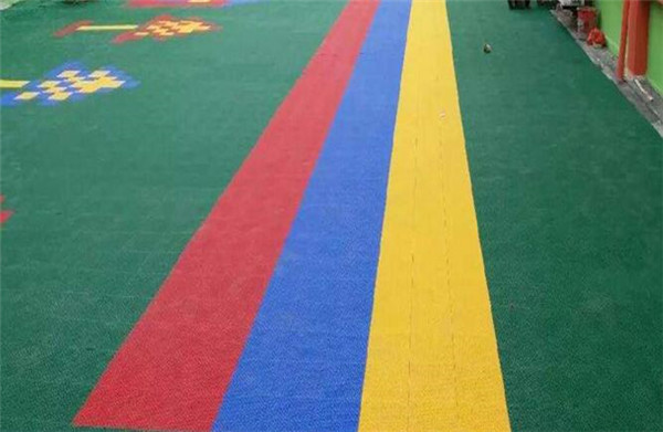 EPDM現(xiàn)澆<a href=http://www.anhaohn.com target=_blank class=infotextkey>塑膠跑道</a> EPDM現(xiàn)澆<a href=http://www.anhaohn.com target=_blank class=infotextkey>塑膠跑道</a>