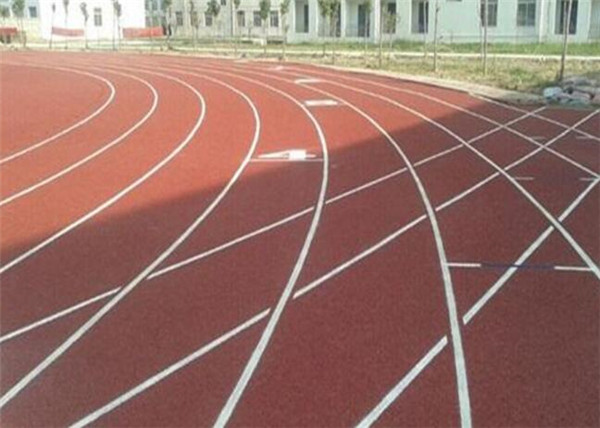 操場(chǎng)<a href=http://www.anhaohn.com target=_blank class=infotextkey>塑膠跑道</a> 操場(chǎng)<a href=http://www.anhaohn.com target=_blank class=infotextkey>塑膠跑道</a>