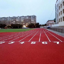 華展體育塑膠跑道翻新 塑膠跑道維修 塑膠跑道修補(bǔ) 塑膠跑道重新噴面 室外塑膠跑道   標(biāo)準(zhǔn)塑膠籃球場 塑膠跑道工程